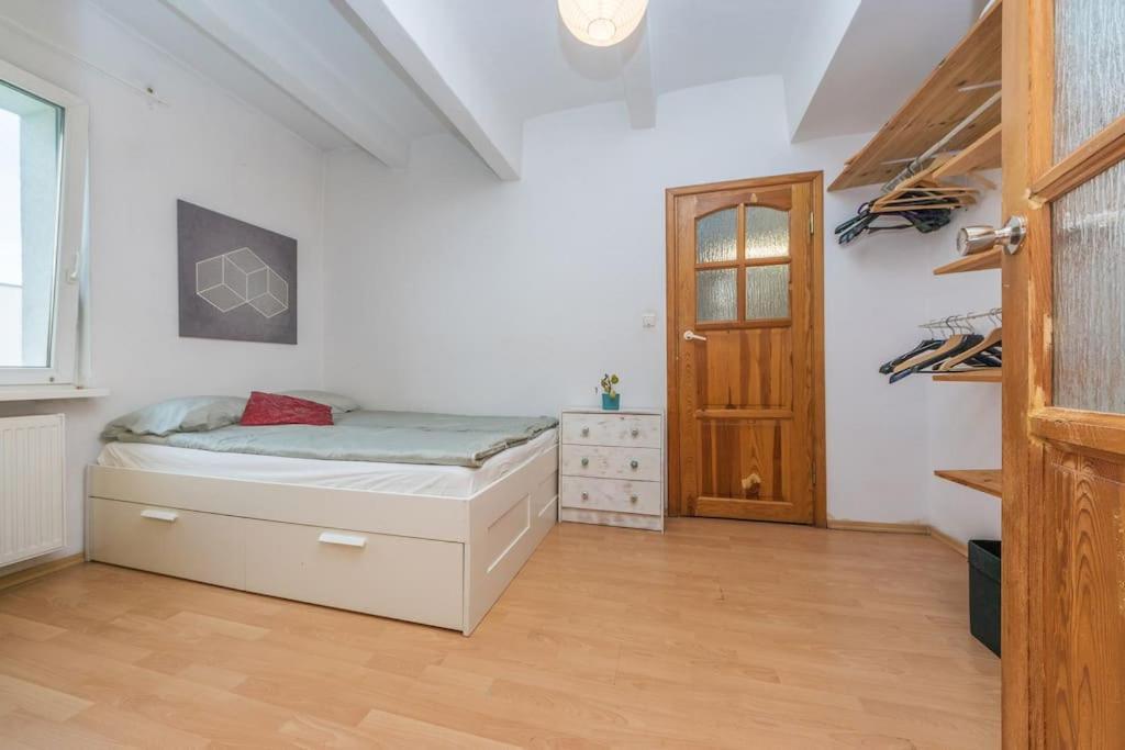 Hello Apartments Brzezno Dworska 格但斯克 外观 照片